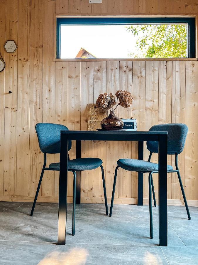 Elysian Fields - The Island Tiny House Bed & Breakfast Sadu Exterior photo